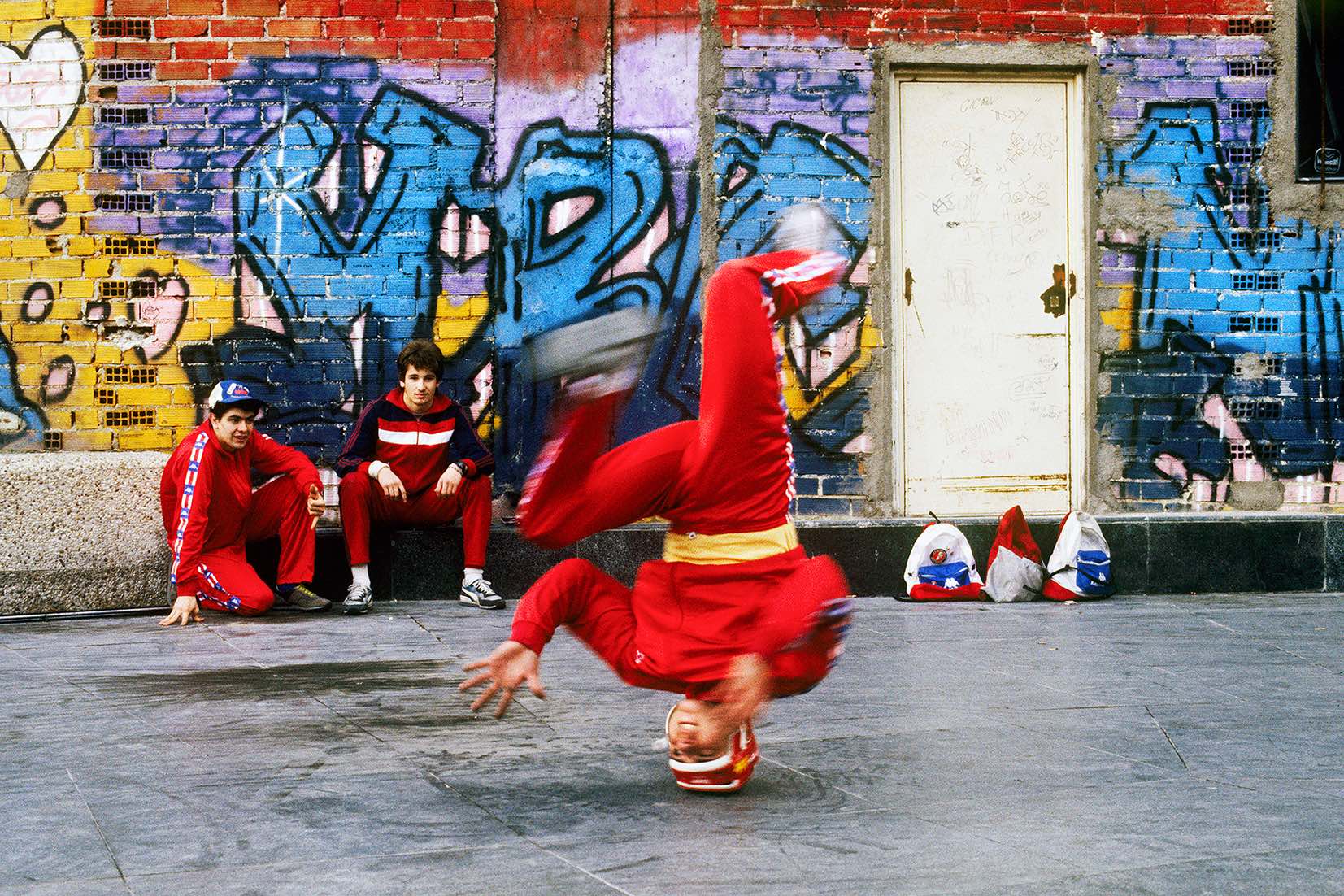 Miguel Trillo, Domingo en Azca-Nuevos Ministerios, Madrid, 1986, exposición "Existencias" (Swinton Gallery, Madrid, 2026)